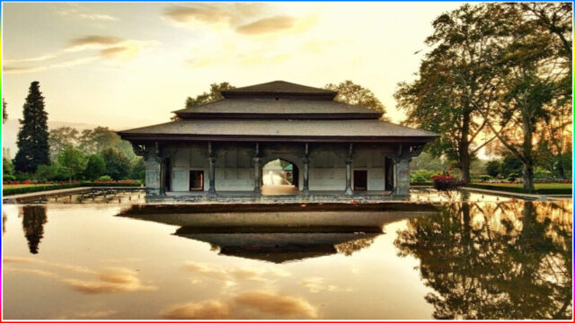 4.Shalimar Bagh, Srinagar